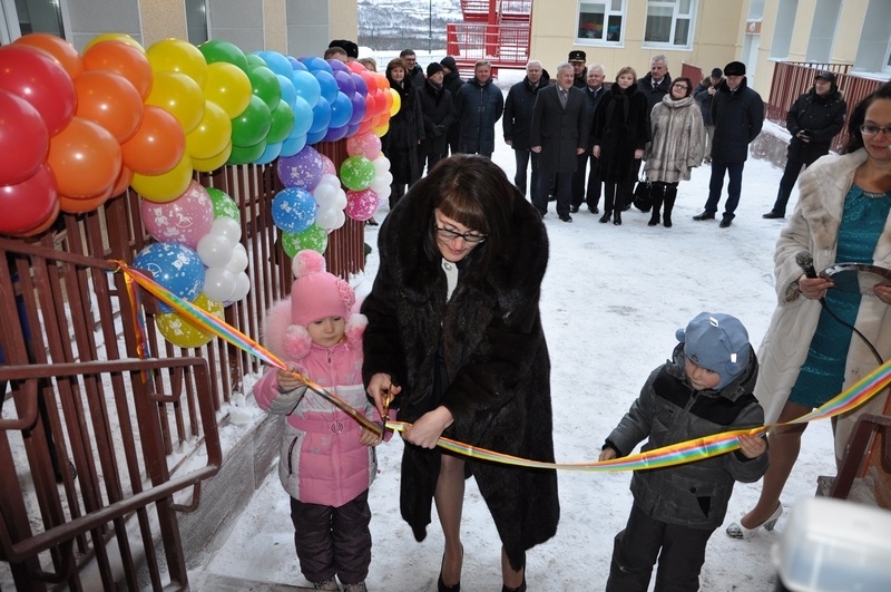 Берут садик. Детский сад 15 Североморск. Открытие 15 детсад. Детский сад Кирова Североморск 15. Детский сад Акварелька город Североморск.