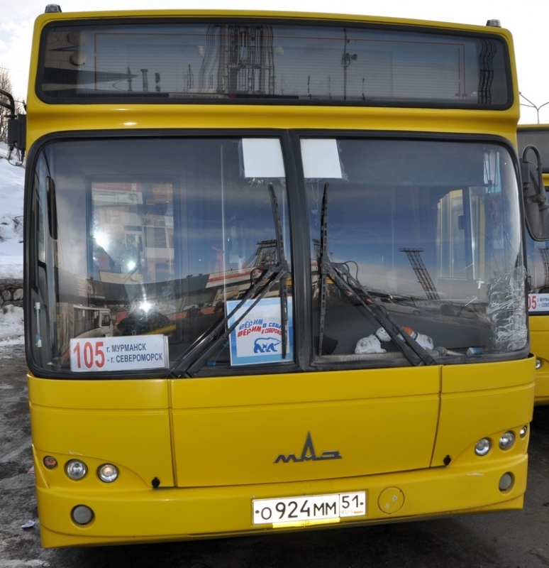 Автобус 105 мурманск североморск. Маршрутка 105 Мурманск Североморск. 105 Автобус Мурманск. Североморск автобус. Автобус Североморск-Мурманск.