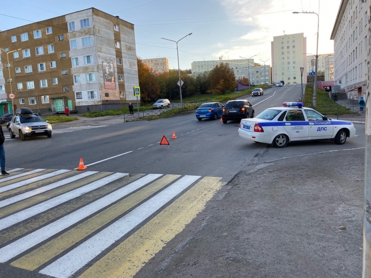 Госавтоинспекция просит водителей и пешеходов быть внимательными на дороге