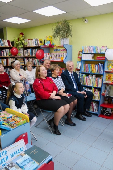 "Книжкина гавань" на ул. Кортик отметила юбилей