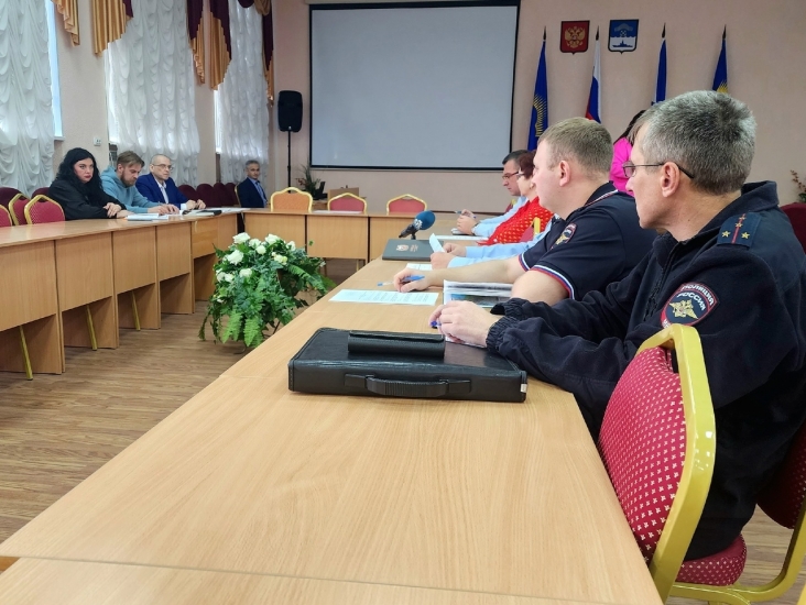 Состоялось заседание комиссии по обеспечению безопасности дорожного движения