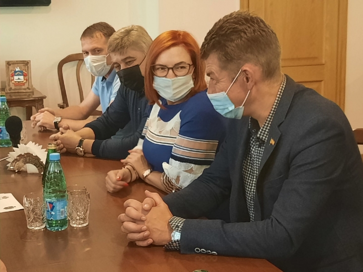 Из Евпатории с дружеским визитом