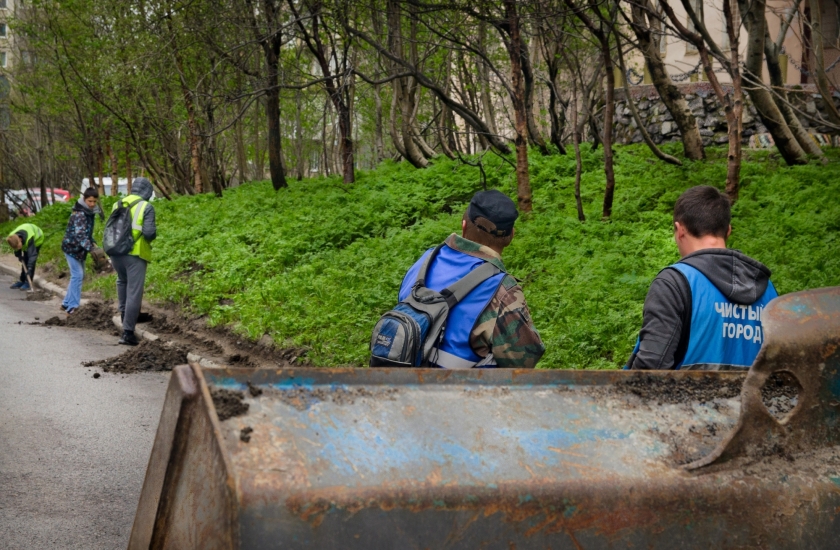 Подростки из семей участников СВО получили приоритетное право при трудоустройстве по проекту «Работа рядом»