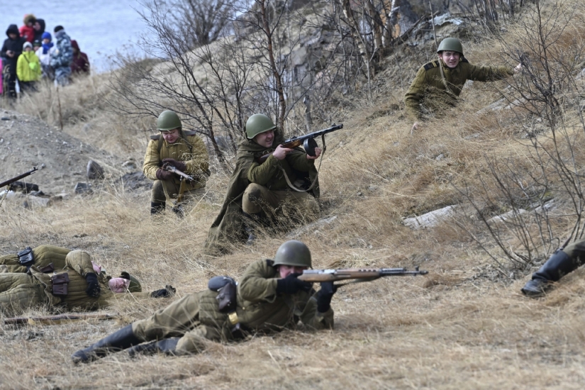 В пгт Сафоново состоялась военно-историческая реконструкция