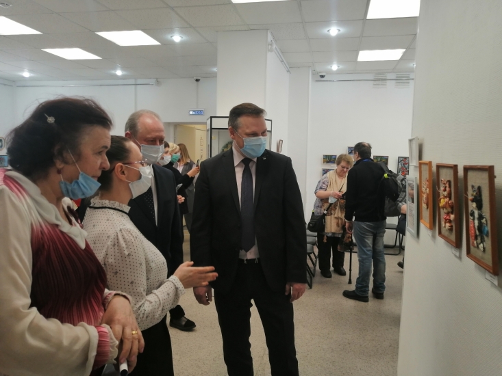 Начала работу выставка «Ровесники города»