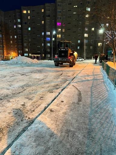 Расчистка и вывоз снега на контроле