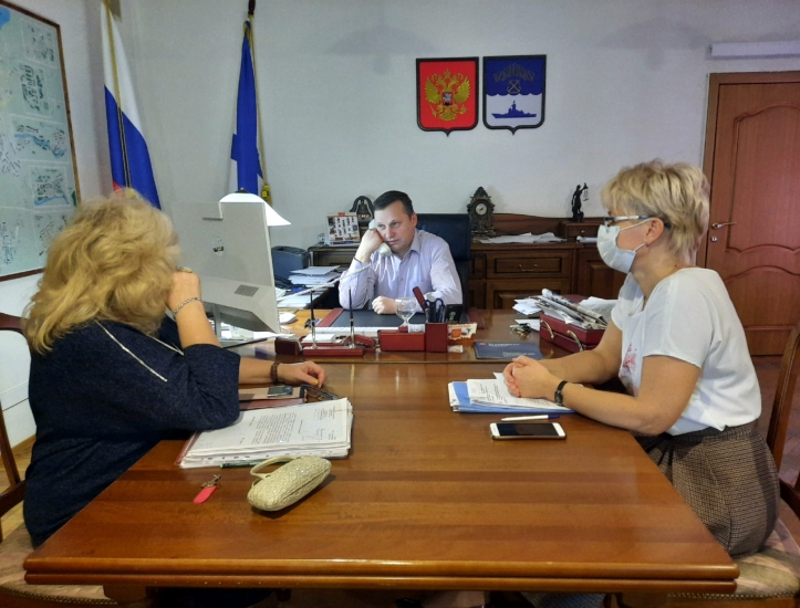 Глава ЗАТО г.Североморск провел личный прием граждан