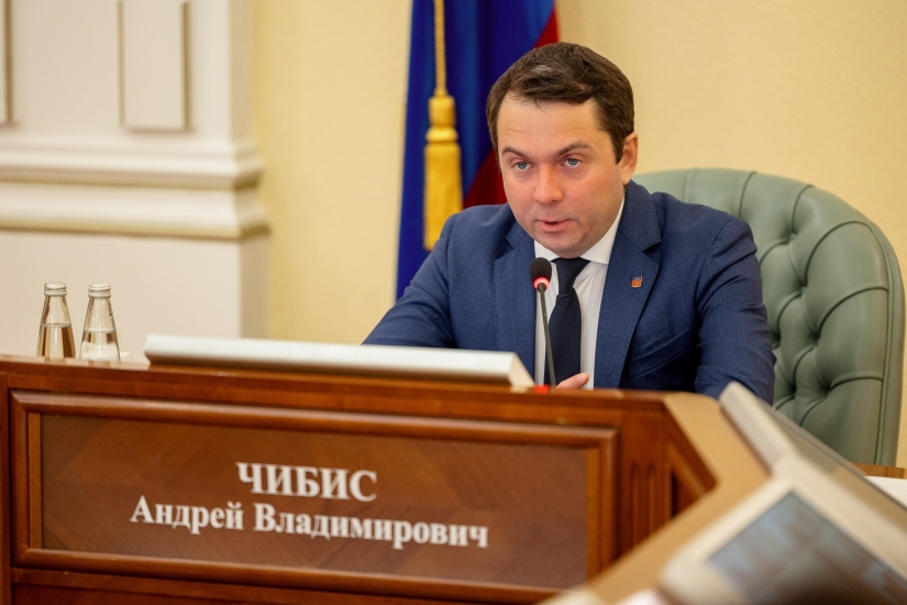 Медработникам, учителям, работникам культуры и соцобслуживания повысят зарплаты