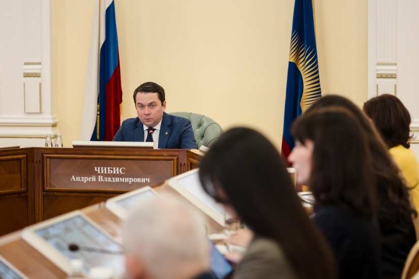 Порядка 6,7 млрд рублей предусмотрено в этом году на поддержку семей с детьми в Мурманской области