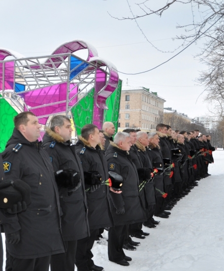 Почтили память летчика