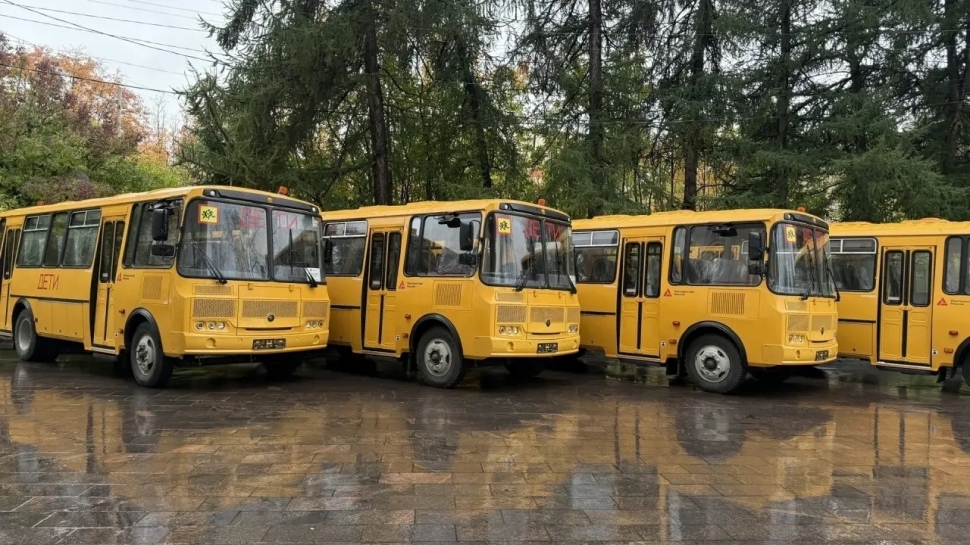 Новый школьный автобус марки «ПАЗ» передан флотской столице