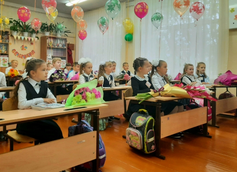 Стартовала тематическая горячая линия по вопросам качества и безопасности детских товаров и школьных принадлежностей