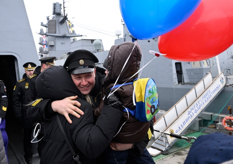 «Адмирал Головко» вернулся домой