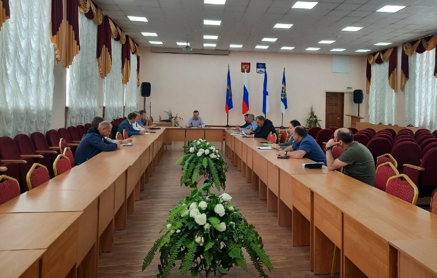 Глава муниципалитета Олег Прасов провел рабочее совещание, посвященное подготовке ко Дню ВМФ