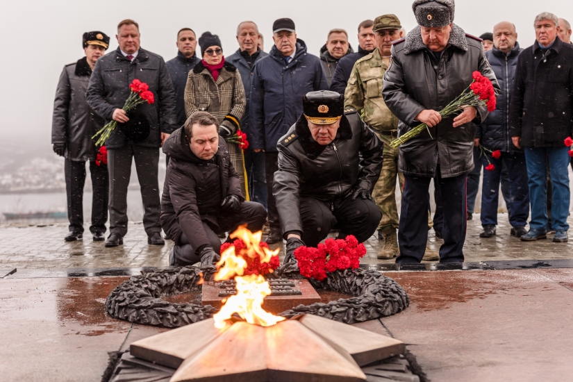 В Мурманске прошел памятный митинг 