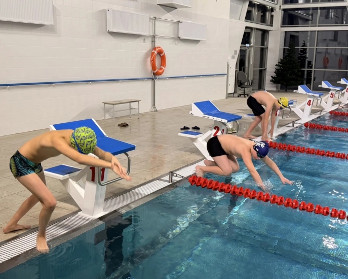 В бассейне бесплатно научат плавать 