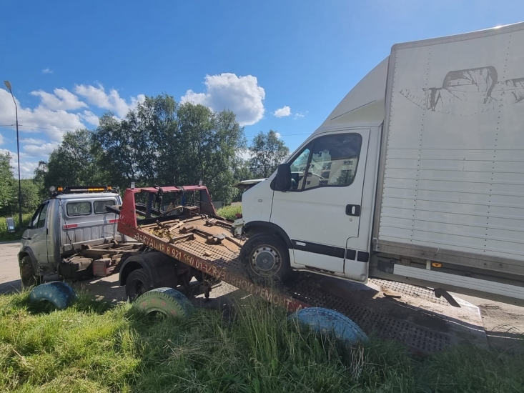 В Североморске эвакуировали еще несколько единиц разукомплектованного транспорта