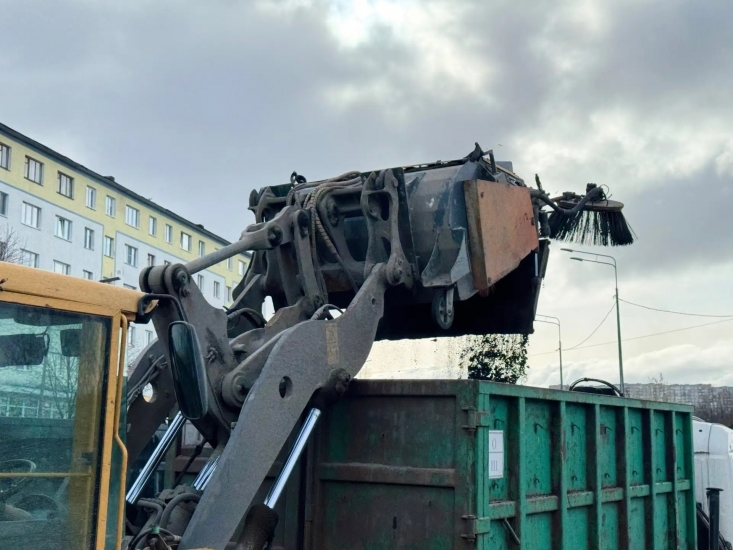 В приоритете - уборка песка и смета