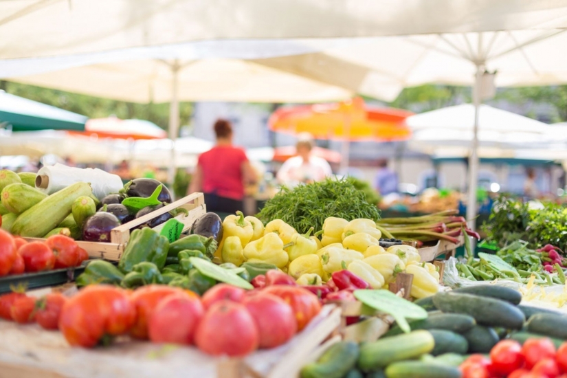 В Североморске стартовала сезонная торговля плодовоовощной продукцией