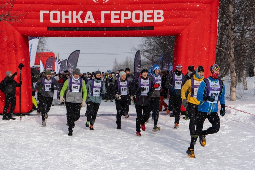300 спортсменов и любителей приняли участие в первой за полярным кругом «Гонке Героев»