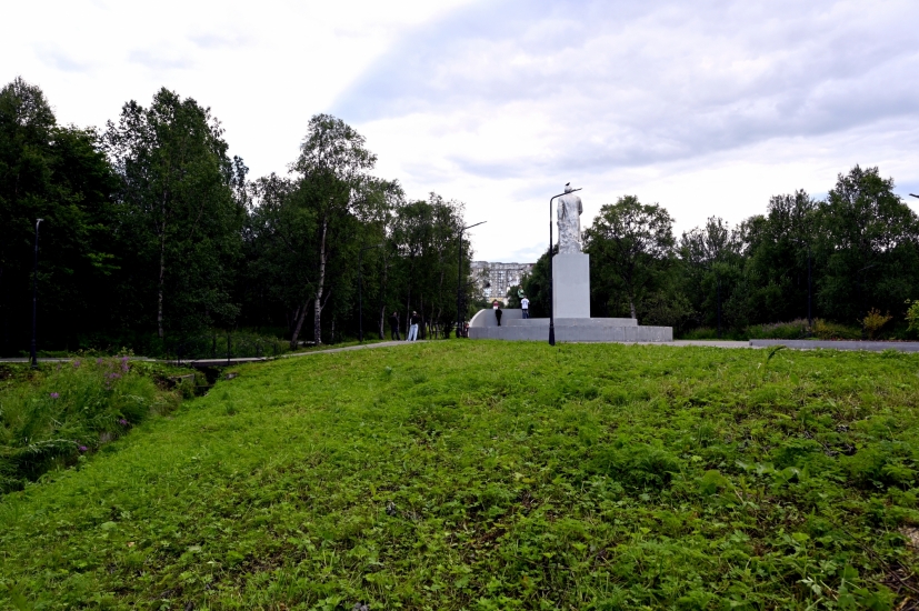 Вгородском парке становится красивее и светлее!