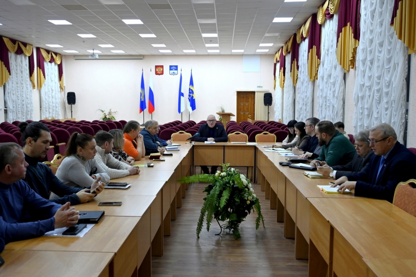  «Коммунальный час»: регулировка системы отопления в Сафоново-1, уборка снега