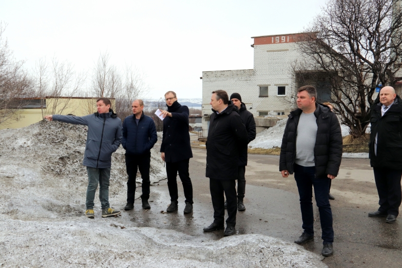 С рабочей поездкой Североморск сегодня посетил министр строительства Мурманской области Алексей Грачиков