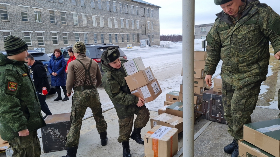 Профсоюза гражданского персонала СФ передал вещи для участников СВО в 200-ю гвардейскую мотострелковую бригаду  